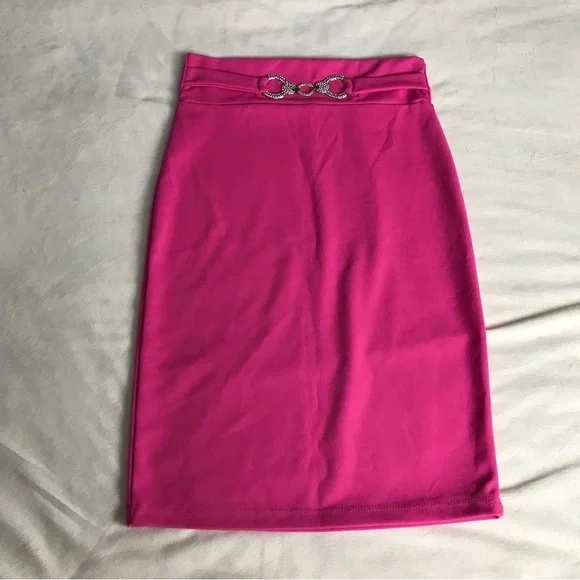 Event Pencil Skirt Women’s Size XS Color Pink Pull On knee length Pre owned - Picture 10 of 11